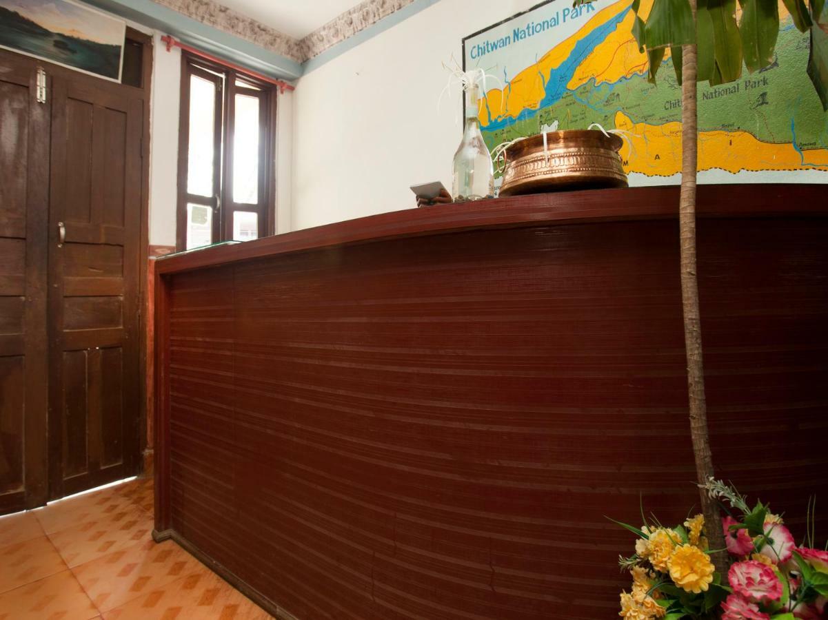 Spot On 486 Hotel Holy Lodge Саураха Экстерьер фото